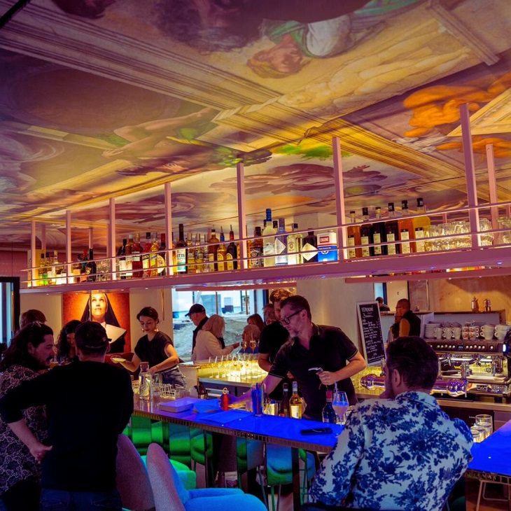 Intérieur du restaurant Rita 2